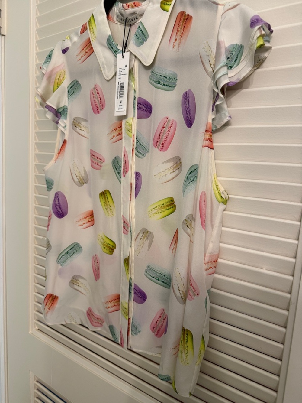 Alice + Olivia Eli Flutter Sleeve Silk Blouse Sunday Macaroons Print Medium NWT - Picture 5 of 6
